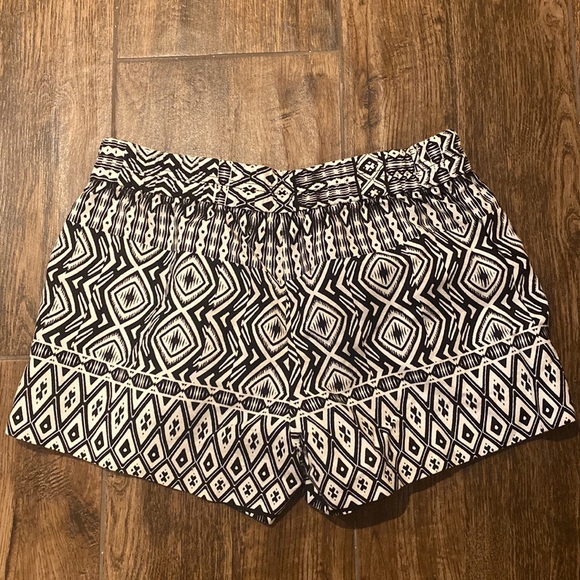 NWOT JCREW Womens size 2 - Picture 3 of 3